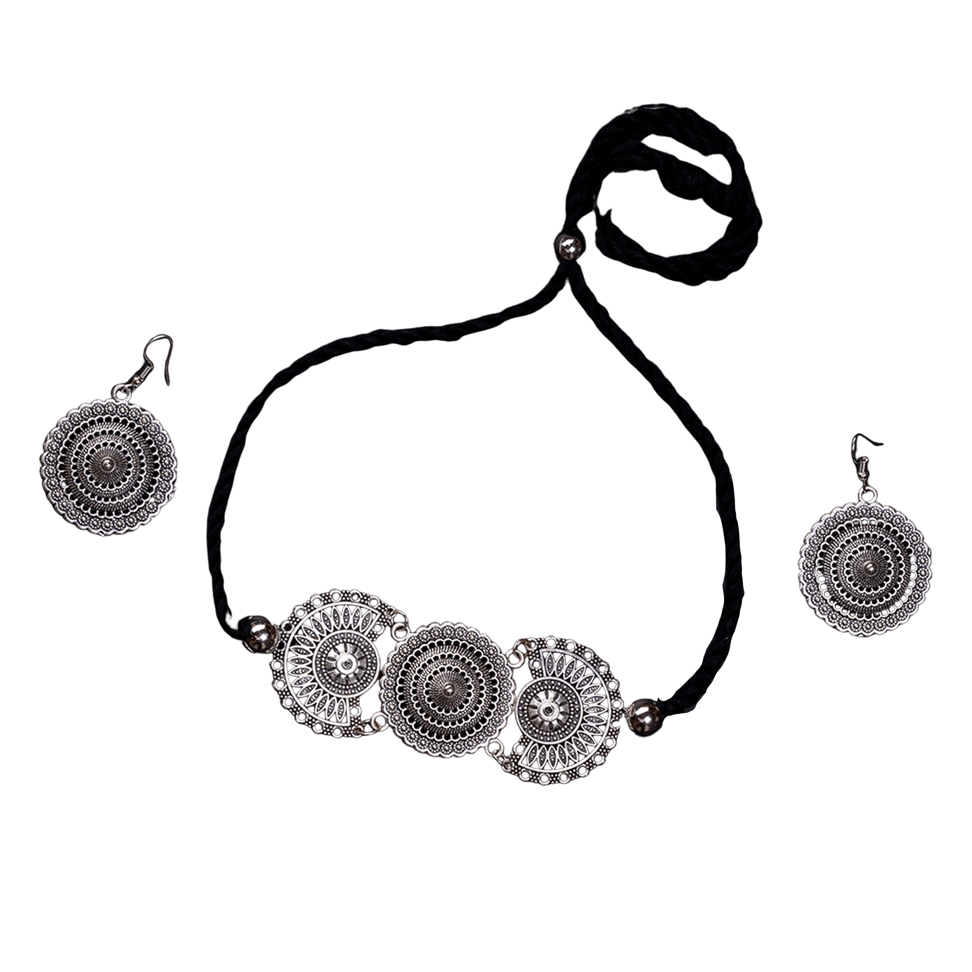 The triple choker neckpiece