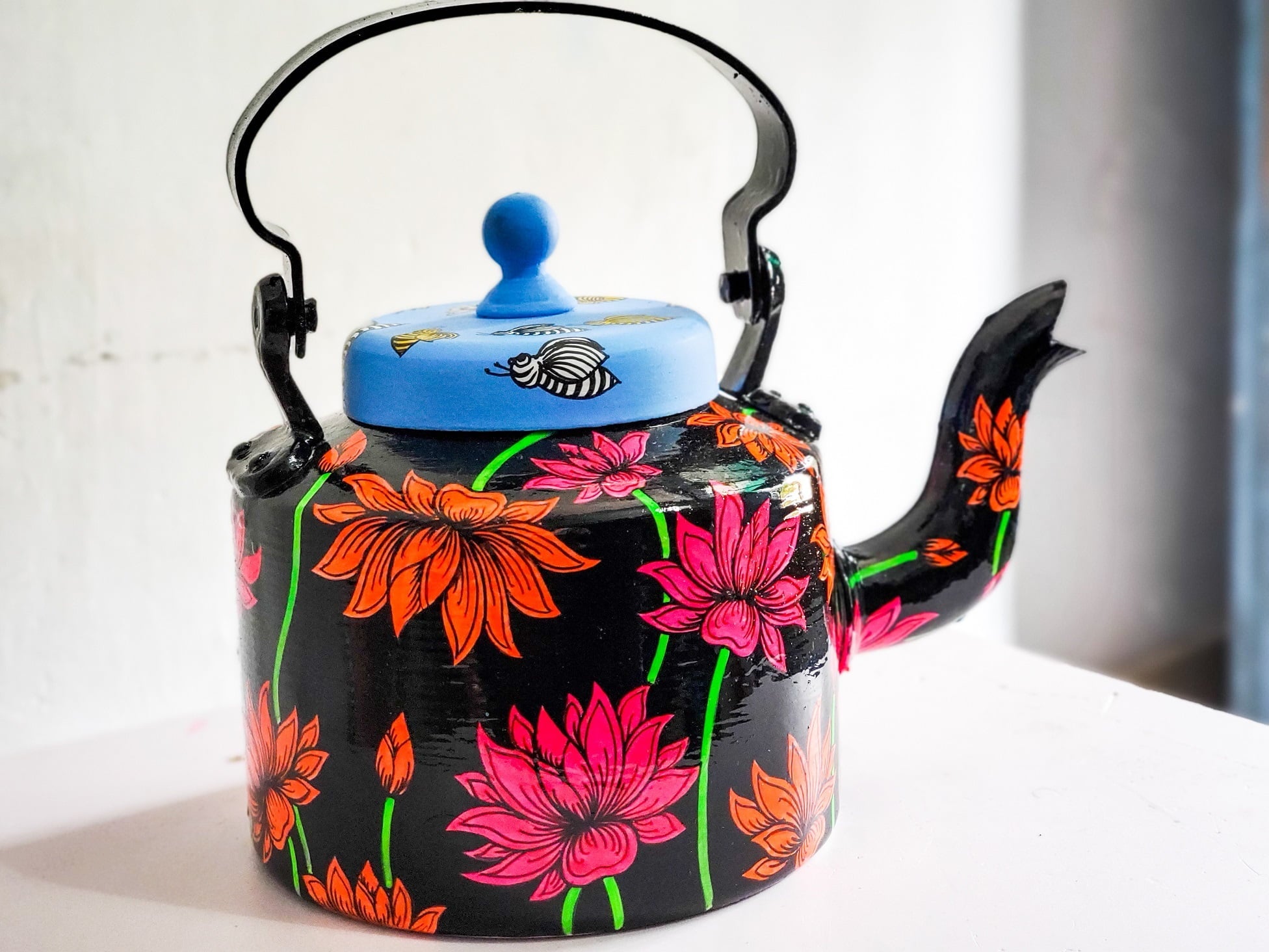 Vintage Vistara Neon Pink Teapot with handpainted Pattachitra Lotus motifs