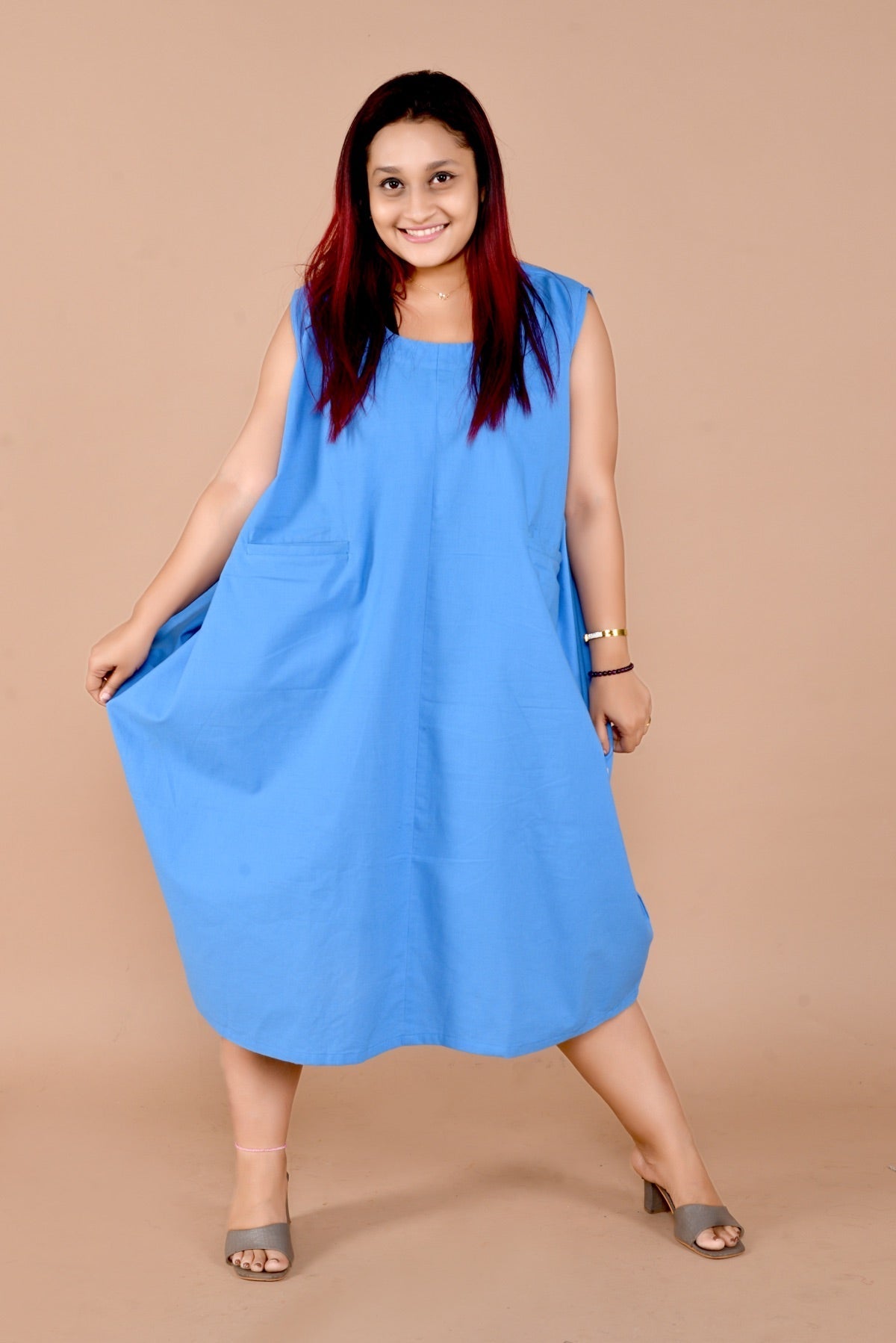 Ahana Sleevless Oversized Handloom Cotton Dress Blue