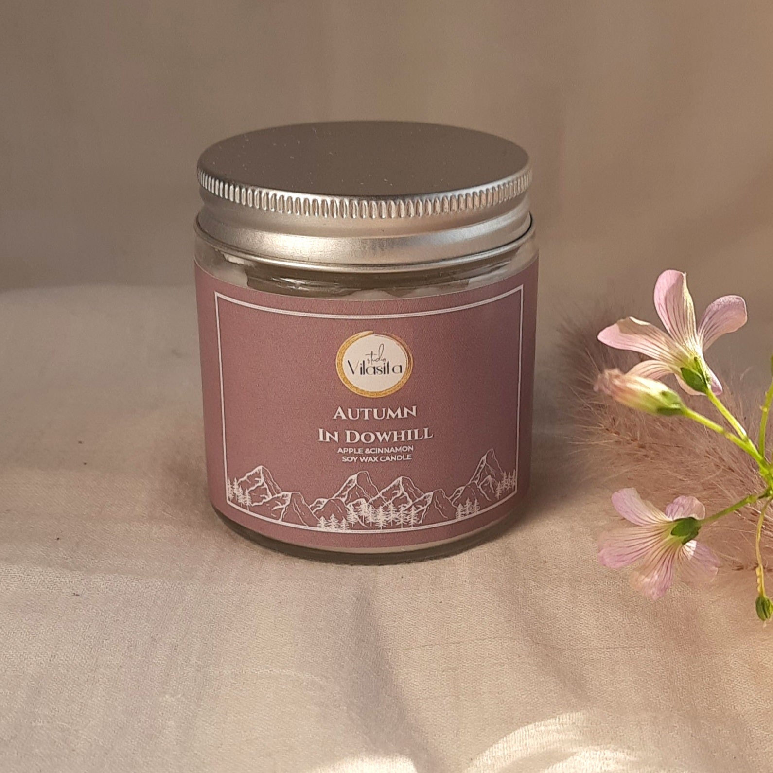 Autumn in Dowhill - Apple Cinnamon Soywax Candle