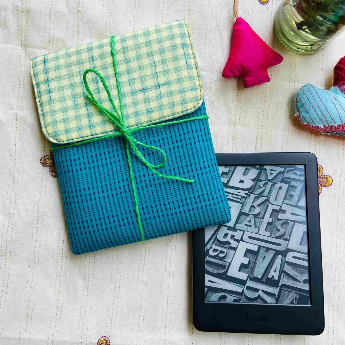 Christmas Special Kindle Sleeve - Rudolph Green