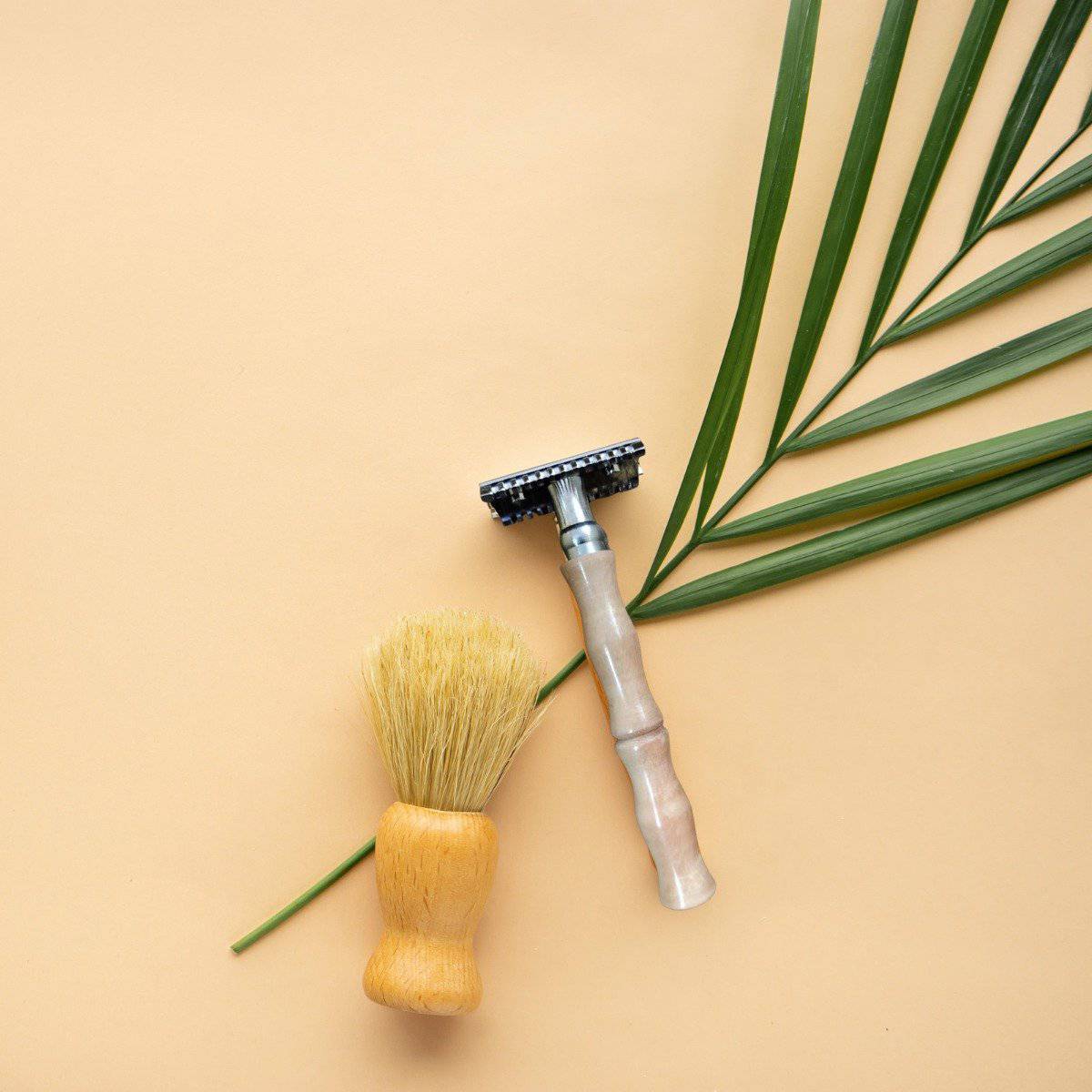 Double Edge Safety Razor with Bamboo Handle