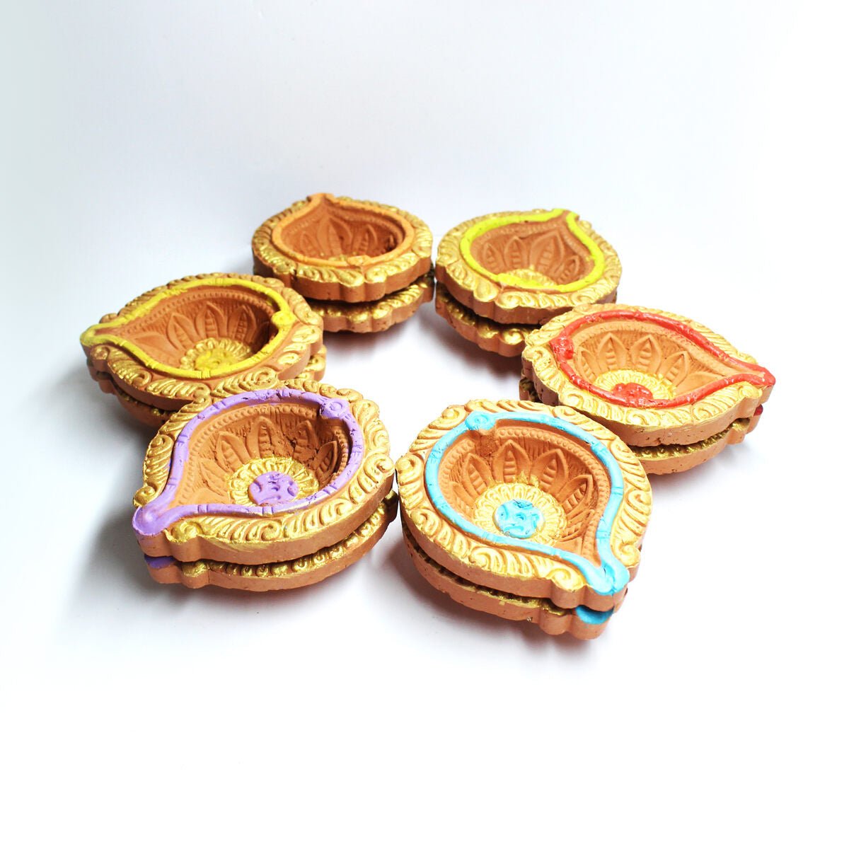 Golden Ring Motiff Diwali Diya (Bankura2)- Set of 12 Diyas & Cotton Wicks