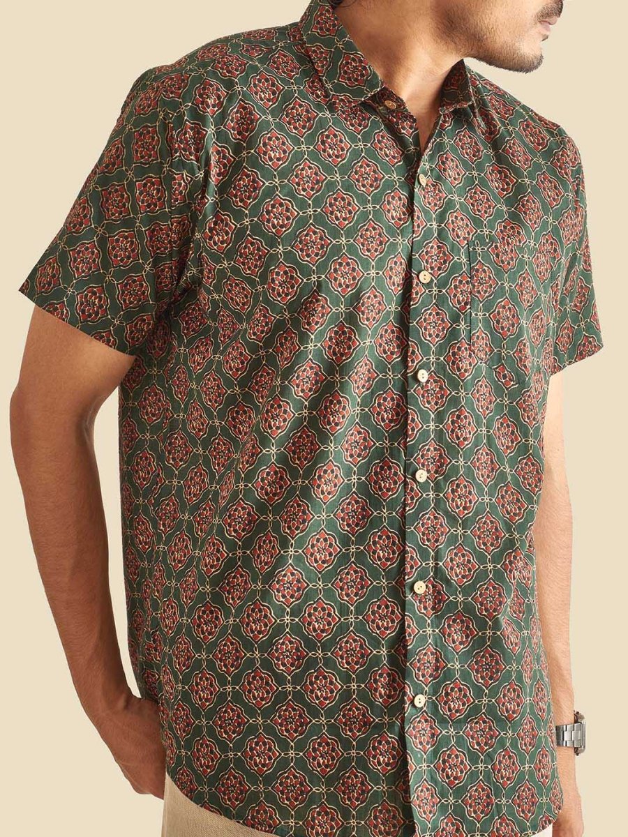 Green Ethnic Printed Festive Halfsleeves Cotton Shirt