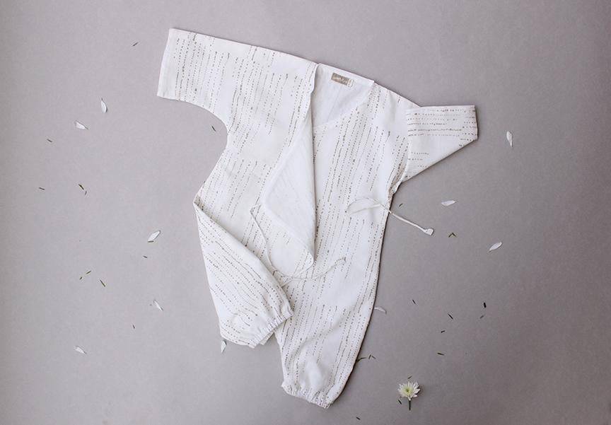 Humming Dots Newborn Romper
