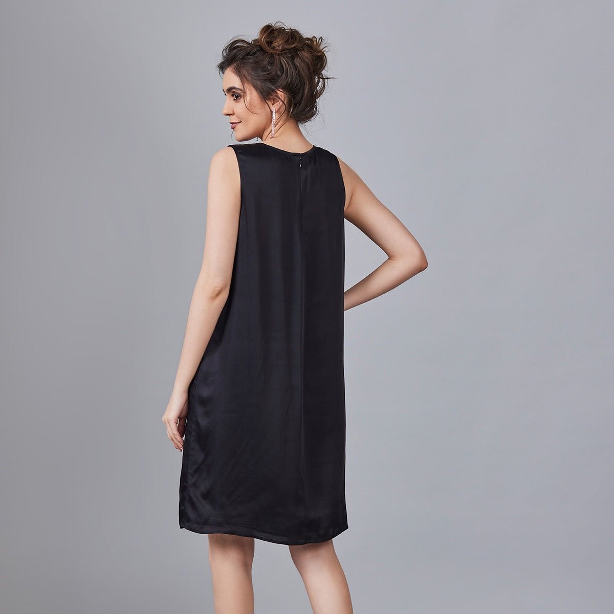 Izzie - Stylish Waterfall Drape Dress