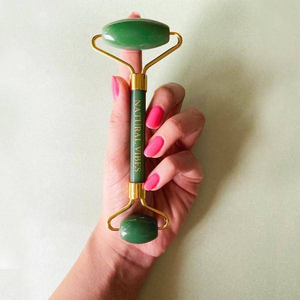 Jade Roller & Massager -Face,Neck&Undereye - FREE Gold Beauty Oil