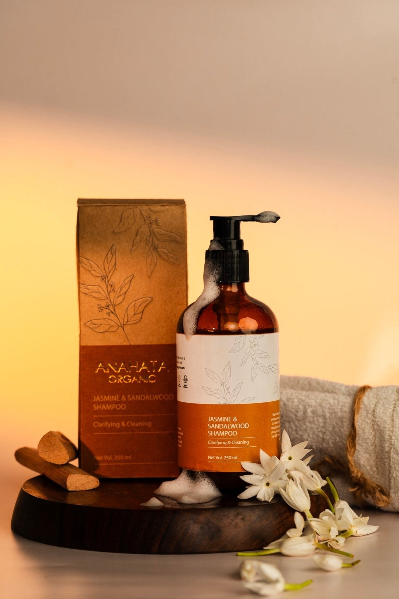 Keshamrit Jasmin Sandalwood Clarifying & Cleansing Shampoo