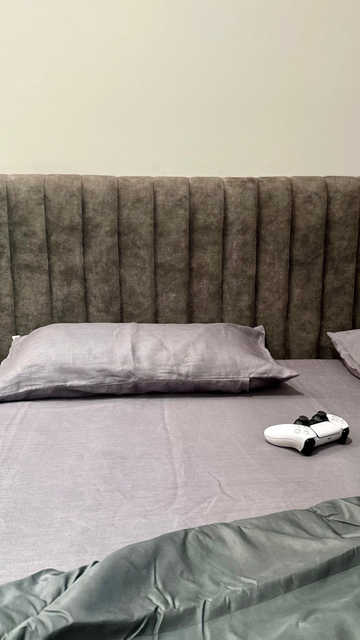 King Size 'Ret' Hemp Bedsheet with Pillow Cases