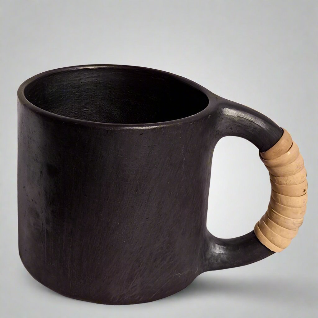 Longpi Black Pottery Beer Mug - Medium