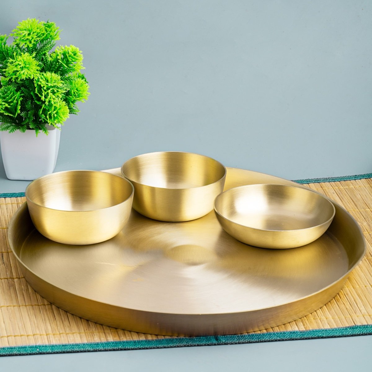 Matt Finish Handmade Bronze Thali Plate with 3 Katories/ Bowls