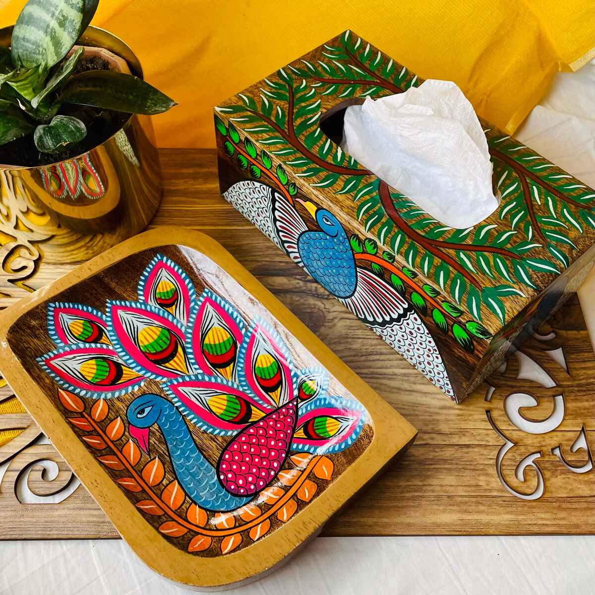 Rupshi Hamper- Handcrafted Platter and Maya Tissue Box