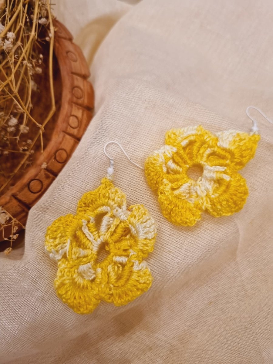 Sandy Crochet Earrings