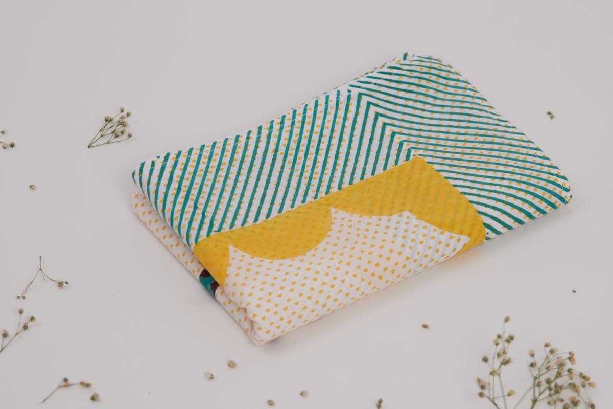 Sheet - Gira The Giraffe - Teal