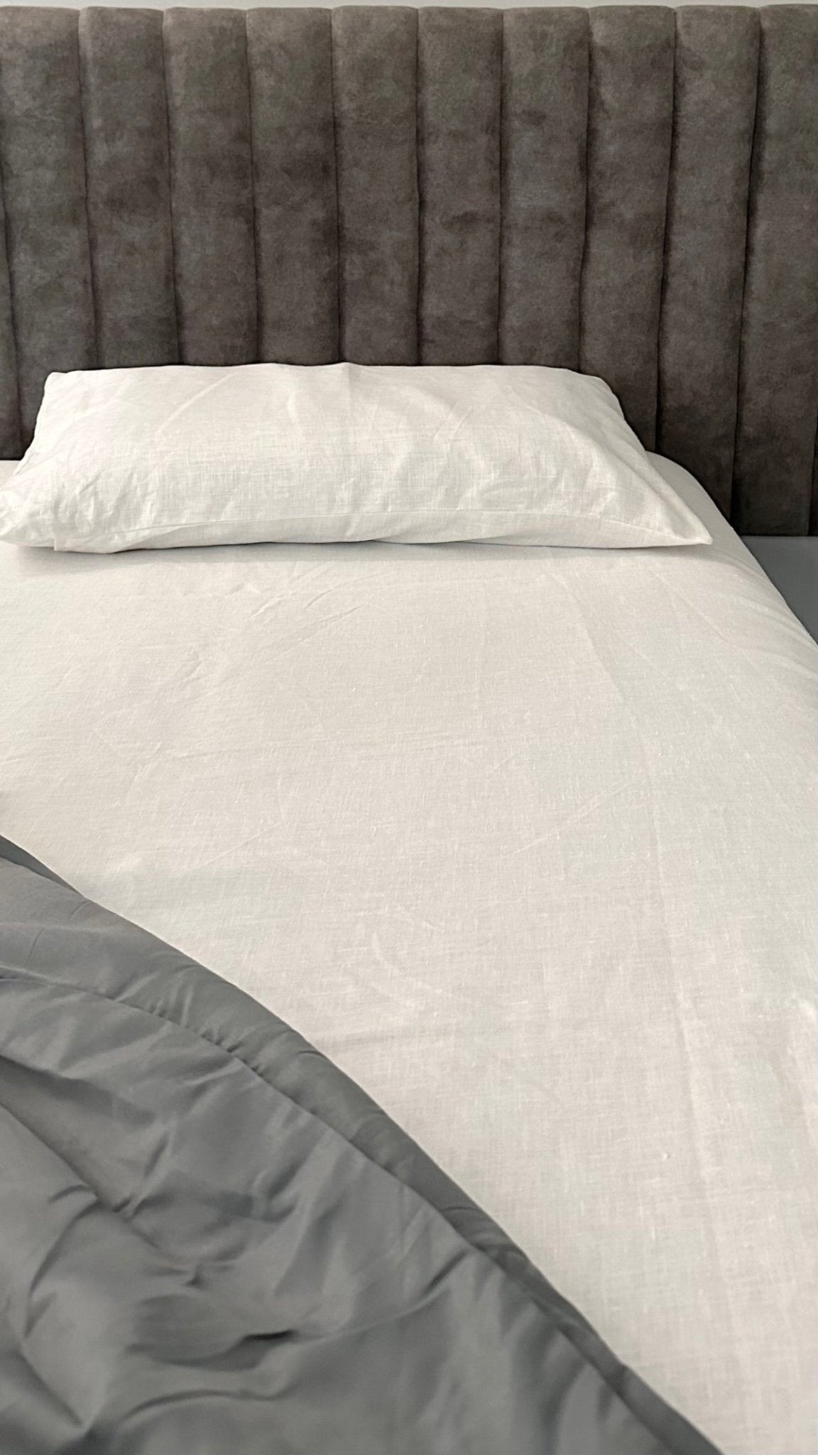 Shwet- Pure White Hemp Bedsheet with Pillow Cases