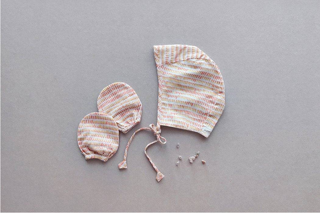 Soak Cap & Mittens Set