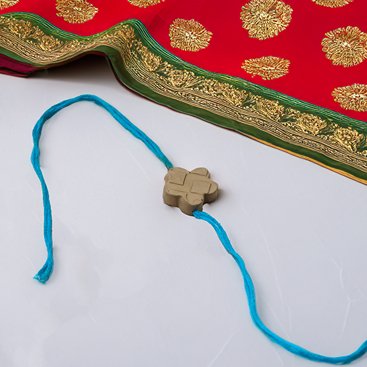 Square Roots Flower Shape Eco-Friendly Rakhi with Free Roli & Seeds!