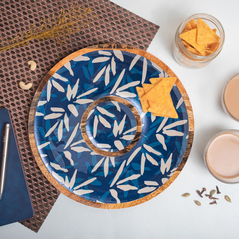 Wooden Indigo Round Chip and Dip Platter